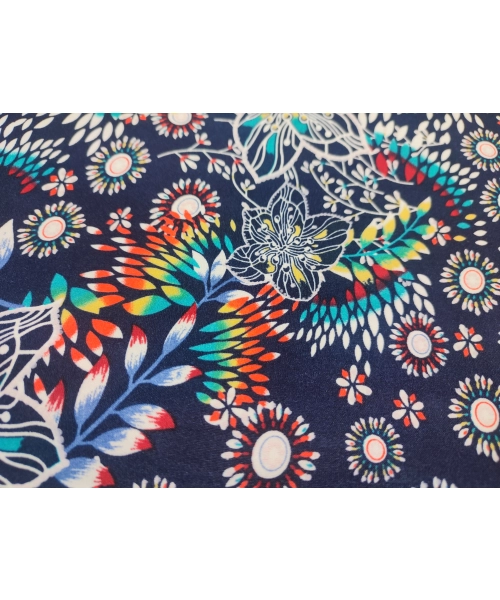 Granatowa elastyczna dzianina z fantazyjnym wzorem